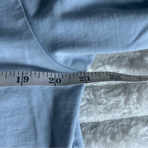 Club Monaco Relaxed Ringer Tee Mens Medium Light Blue Tee with Dark Blue Trim - Picture 5 of 7